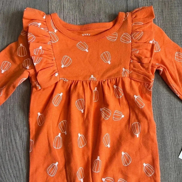 Fall Pumpkin Print Footie Romper Onesie NWT - Picture 5 of 6